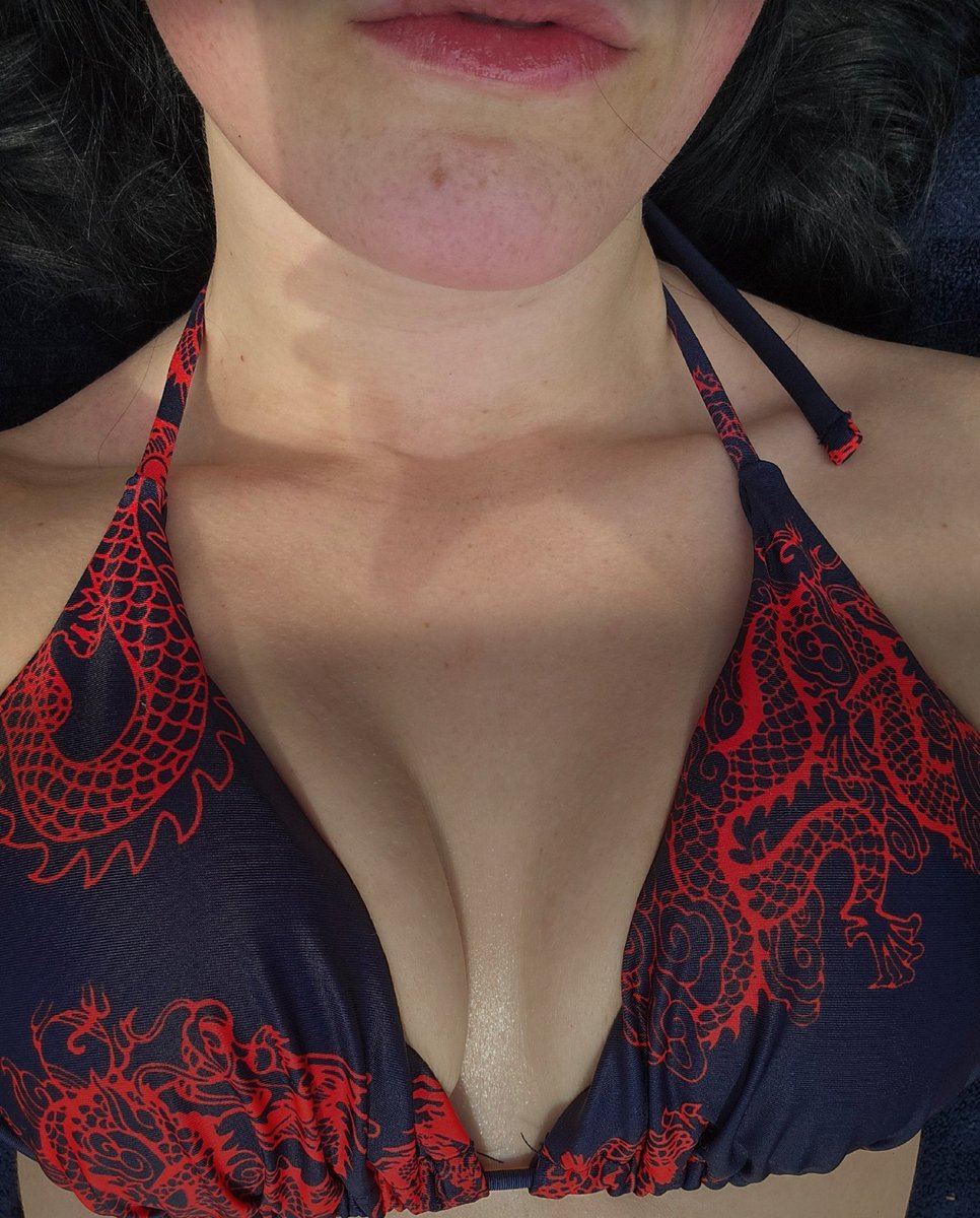 simp4raven's tweet photo. Bikini Raven is everything a man can need https://t.co/s9P8AF0om0