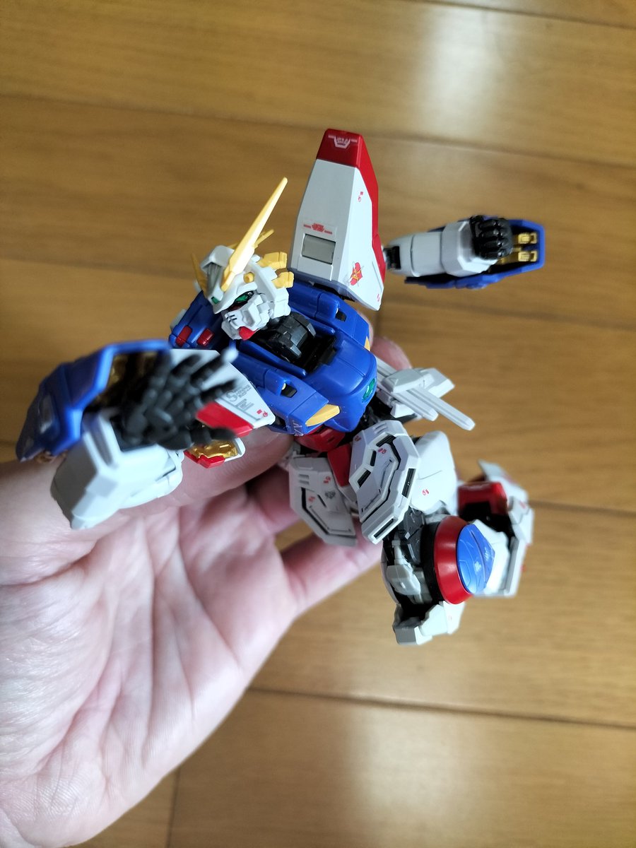XtFNwCYrCe4Pcbo's tweet photo. 適当に
シャイニングガンダム!! https://t.co/5v68HSRa05