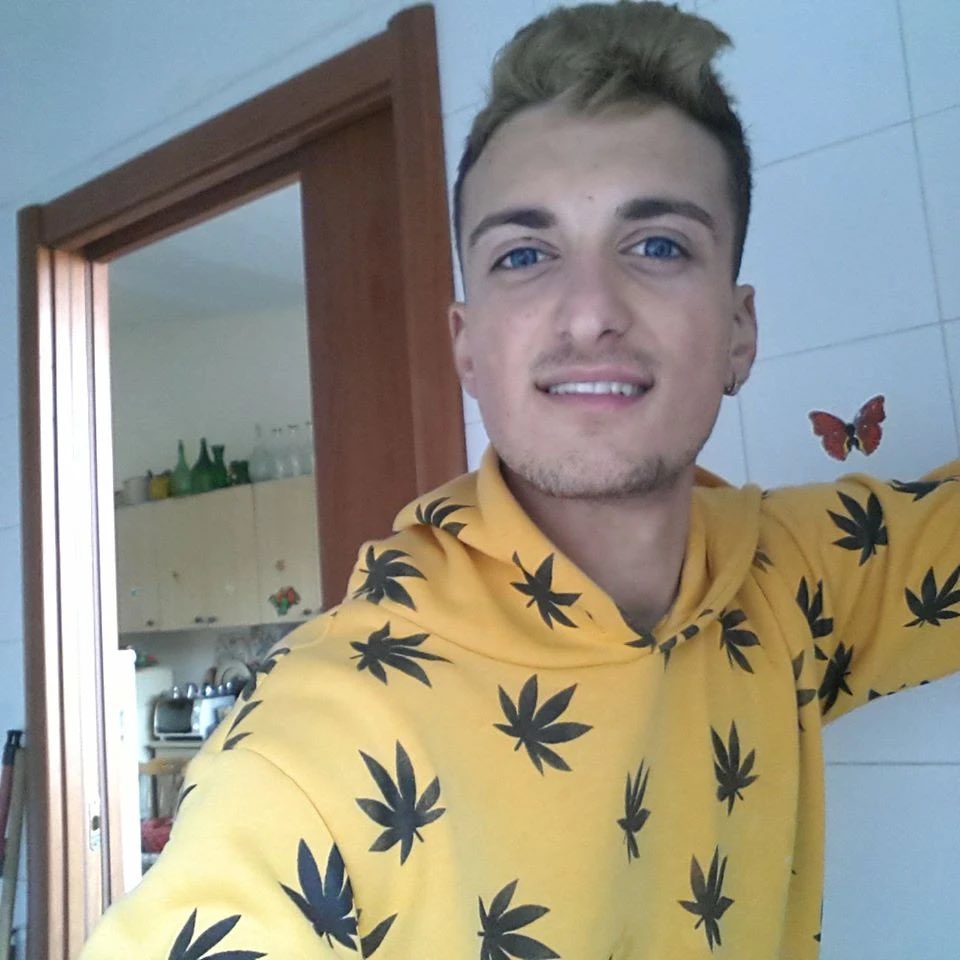SunLovers_17's tweet photo. Federica Sciarelli prima di andare via mette un punto ai casi che segue da più anni 💔  #chilhavisto https://t.co/c75HIVRXfa