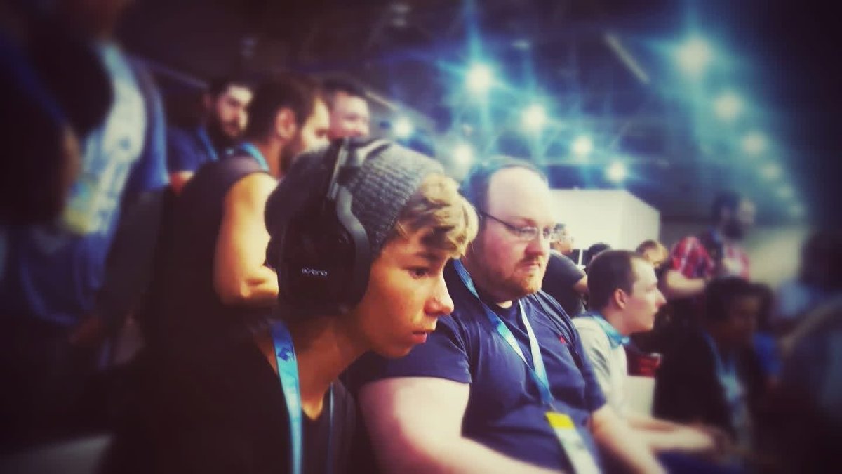 McSkullzer's tweet photo. Also as is tradition in my family, you get to attend your first Evo around age 10, I did just that 13 years ago. Now my lil brother age 9 just attended his first Evo (spectator) maybe in a couple years he’ll find a game he likes and maybe compete https://t.co/uM90xFDlH7