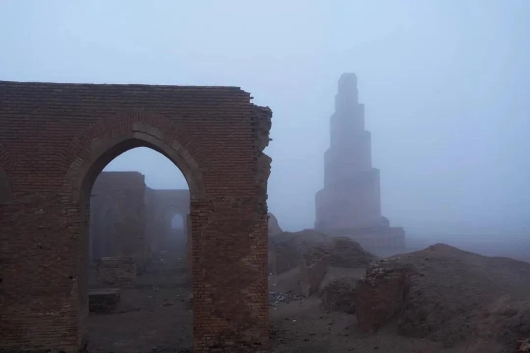 arabiqa's tweet photo. Foggy Day and ‘Abbasīd Legacy | Samarra, Iraq. https://t.co/TPs8gun00Z