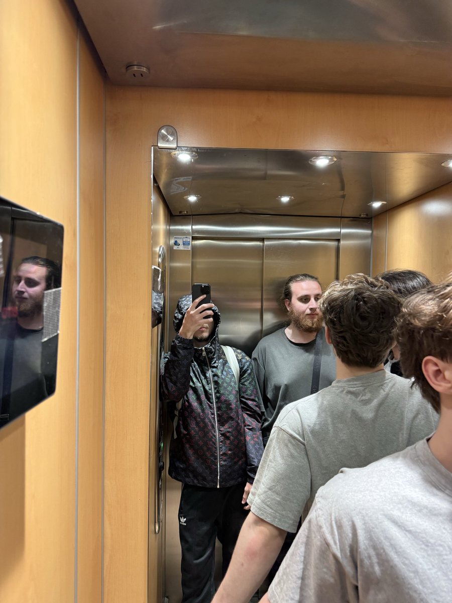lzhidann's tweet photo. DAY 3 BOOTCAMP https://t.co/rtjZkEwzO8
