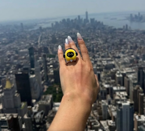 0xCastrod's tweet photo. she said yes.
we said long.
everybody committed today. https://t.co/AAr5sIF6e3