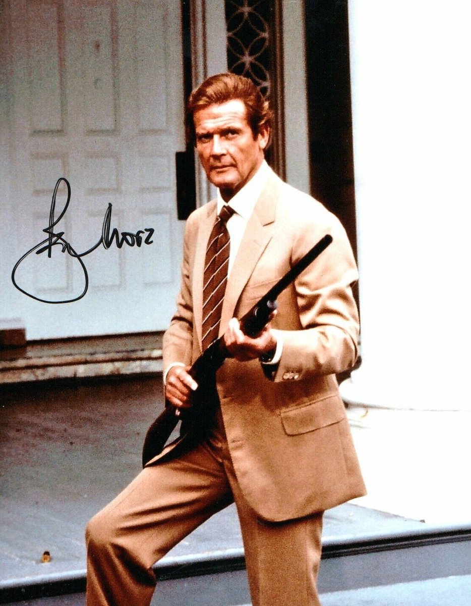 RogerMooreFan's tweet photo. https://t.co/T3FaNUyPy1