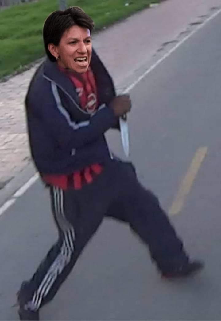 Sebastianc30243's tweet photo. @JesusEscob12725 @JuanUribe80 @JoseWilmerPache @IvanCepedaCast @petrogustavo Asi se ven Ustedes hablando, petrista de MIERDA 💩 🖕🖕🖕 https://t.co/BhdTM6iGFq