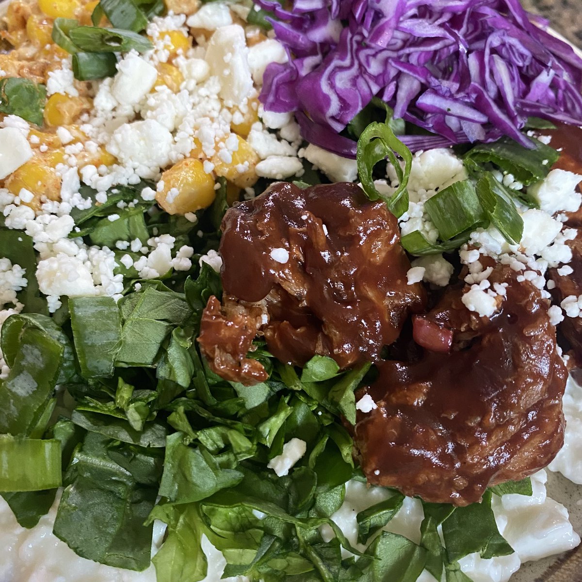 CrustRusts's tweet photo. Vegetarian bbq chicken bowl. 

251 calories
27 grand protein 
4G fiber https://t.co/YKODTOQawk