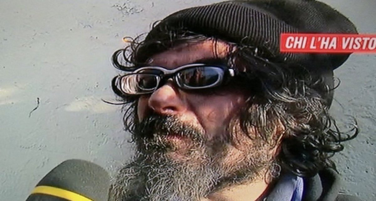 menokk's tweet photo. #chilhavisto il doppio occhiale di qualche anno fà https://t.co/Y3w0jFNABA