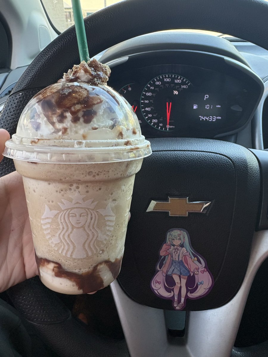 rome_ro_'s tweet photo. #thatfirstsipfeeling https://t.co/jtCmz3rCHE