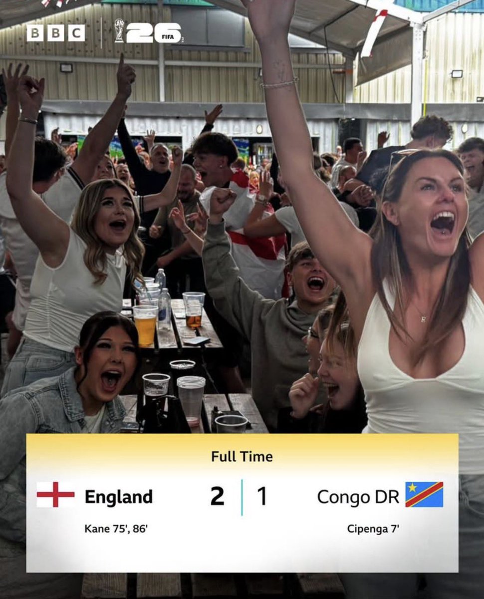 Shuttsie's tweet photo. 10.30pm Midlands Today @bbcmtd featured Football Fans BallPoint Sports Bar Oakengates as did the @BBCShropshire social posts and we had a chat with the lovely @toniearlybird @BBCSport https://t.co/0IQXKlsjwH