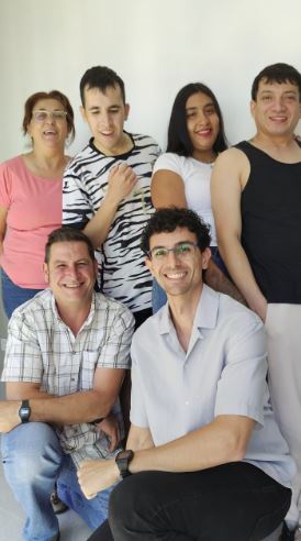 CEPA_Zafra's tweet photo. 📻📷 Y todavía queda otro programa de #HoraMachado @RadioEdu del @CEPA_Zafra para despedir la temporada 2025-26. Lo dedicamos a hablar de ciberseguridad, viajes por el mundo y novedades científicas. ¡No te lo pierdas! Escúchalo aquí: https://t.co/Pxc4rYwKeK https://t.co/76c4BA5jgD