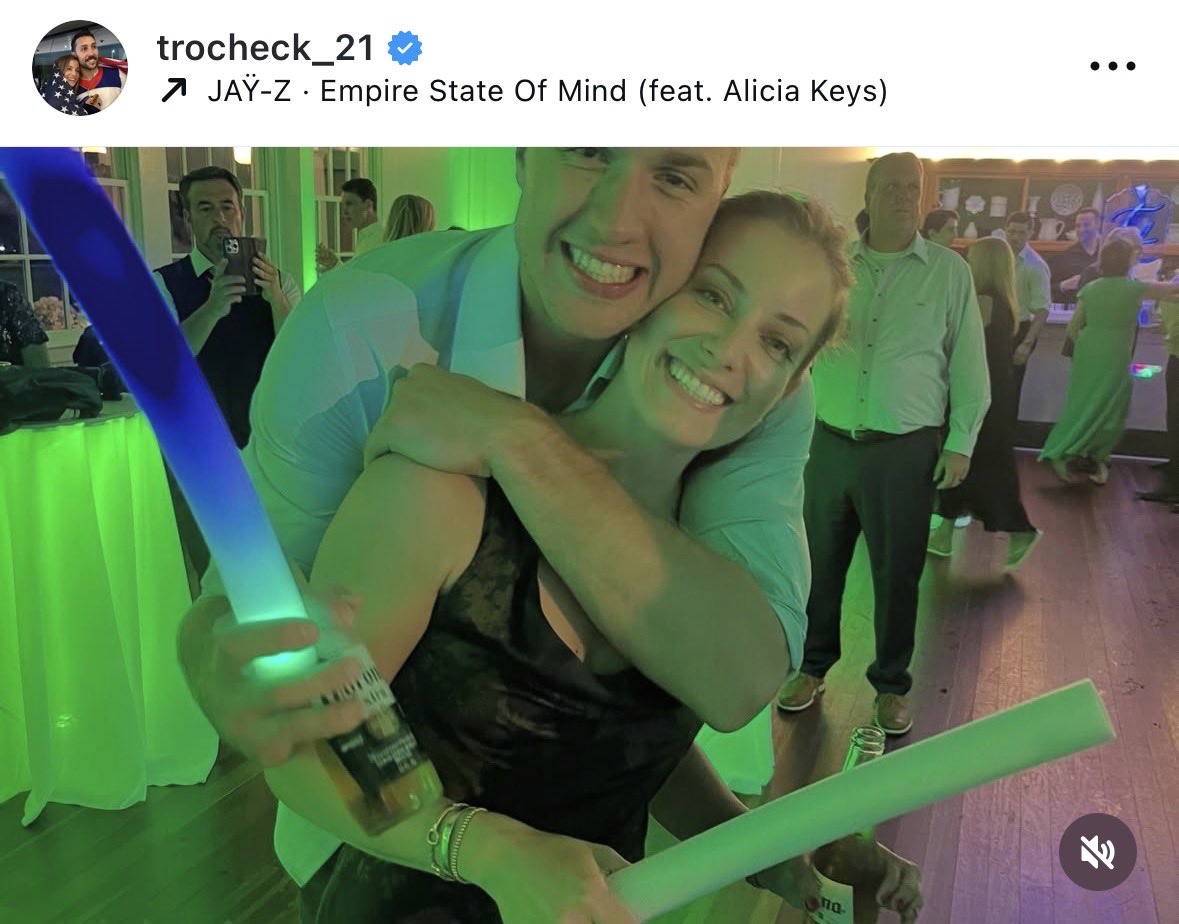 borgenszn's tweet photo. THATS THEIR FUCKING KID BRO CHRIS DRURY WHEN I CATCH YOU https://t.co/0EUMaQEb8b