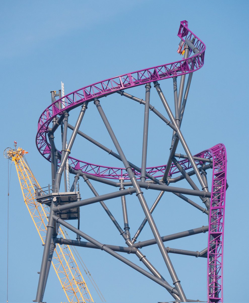 aceonlineorg's tweet photo. The final track piece of Project Purple has been installed at Six Flags Great Adventure!

📸: Matt Kaiser https://t.co/VbfdrCgS0U