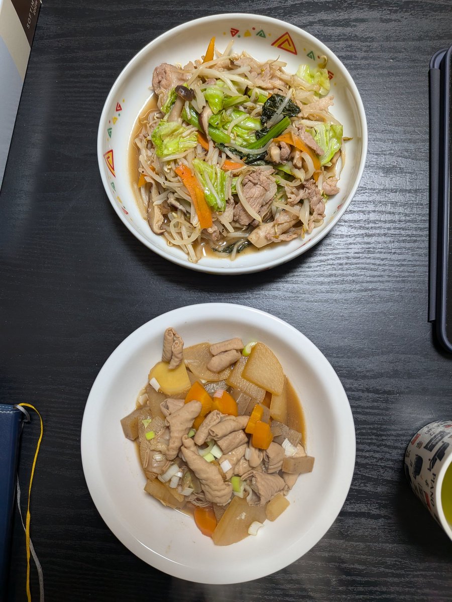 yuichi_A69's tweet photo. 皆様おはようございますお疲れ様です☔️写真は昨晩のカノジョの手作り夕食です😊午前４時起きのやや寝坊で、未練がましくエネルギー管理士熱分野の、過去問を先ほどまで解いていました。今日は仕事は人数が極端に少ないので、７時まで出勤かどうか連絡待ちです。仕事がないならカノジョと過ごします。 https://t.co/Mc1PySzn7w
