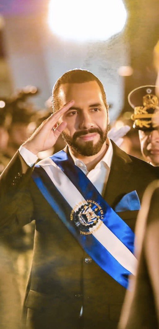 BitcoinMagazine's tweet photo. NEW: El Salvador bought another BTC for its Strategic Bitcoin Reserve today 🇸🇻

They now own 7700 BTC! 👏 https://t.co/6dSPmCouFy