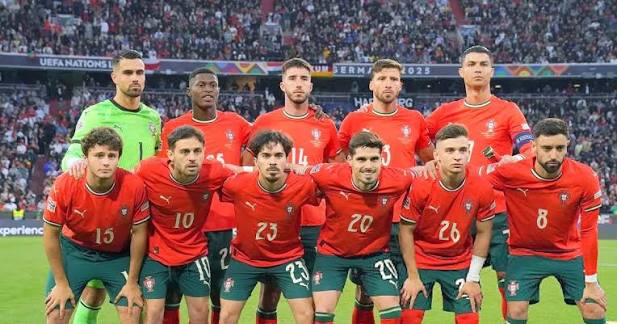 Miguel_GJRC's tweet photo. 🇬🇭 Nana Kwaku Bonsam (el brujo que le hizo la maldición a Harry Kane):

"CULIAR ES CHIMBA PERO DAR DEDO Y VERLE LA CARITA ES OTRA VUELTA" https://t.co/hjoFWyNg3a