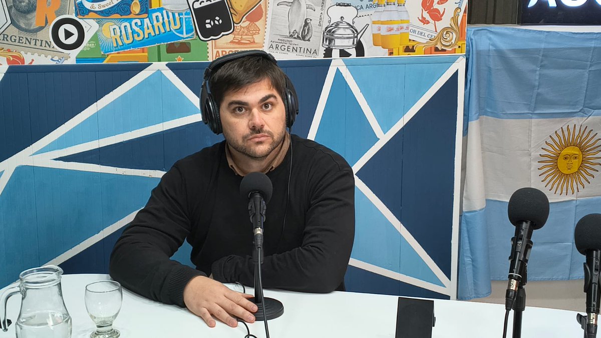 Democraticaok's tweet photo. 🎙️ #Entrevista
📍 @pablobsg: “#Javkin confunde gobernar con imponerse” 

📲 https://t.co/MWwRglhB0J https://t.co/38lH7GzViJ