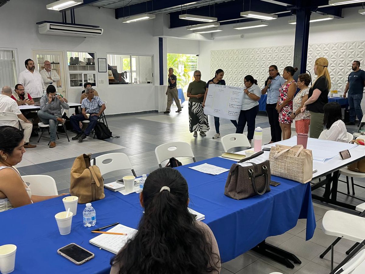 PNUD_Mexico's tweet photo. Frente a la temporada de huracanes 2026, el @PNUD_Mexico y la Secretaría de Protección Civil y Medio Ambiente, con apoyo de GIZ, @fomento_social   y @Cemefi, fortalecieron comités y planes de contingencia para proteger a Guerrero. https://t.co/ZML63OWOQe