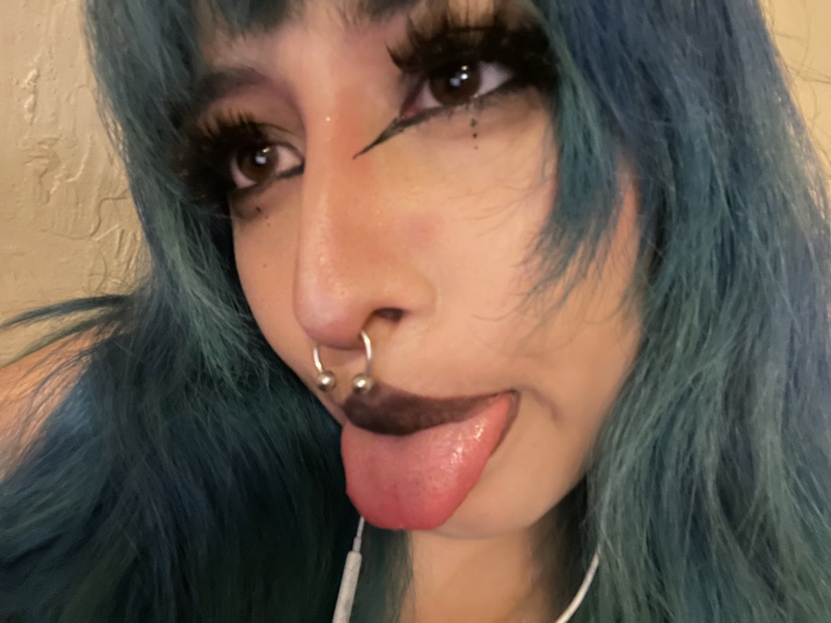 prettyfatalfem's tweet photo. Do any findom (s) wanna be mutuals n js talk lol 
🕯️ dommes femdom https://t.co/yHKzBv35I2