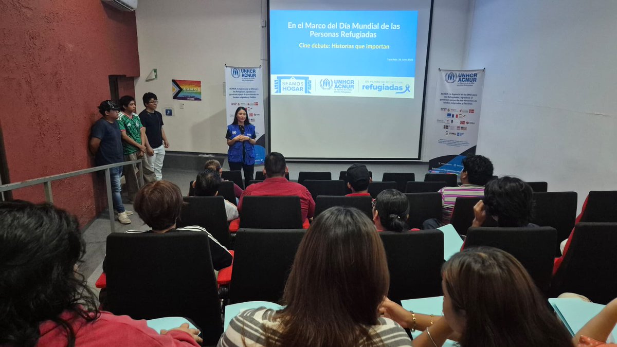 Gdpvgouveia's tweet photo. Con Refugiados del Programa de Becas #DAFI de @ACNURMexico, y junto a +35 miembros de #CECATI86, @IMSSchiapas y @Tapachula2427 de la Secretaría de Juventud y Deporte, realizamos un 📽️ Cine Debate, espacio de reflexión y convivencia con las comunidades que acoge y Son hogar🏡🫂💙 https://t.co/Eostz1Cv4B