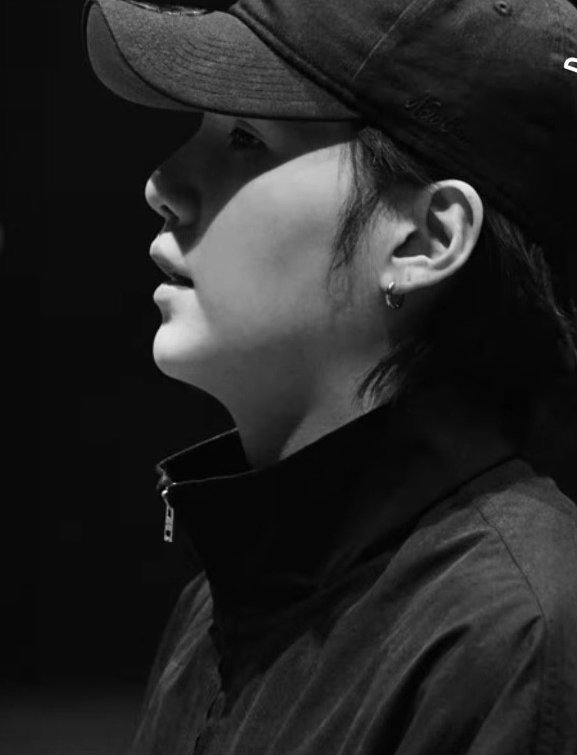 teamsugaph's tweet photo. 👑 AGUST D BILLIONS CLUB 👑

TSPH is now on air at @STATIONHEAD! 

🔗 https://t.co/AImbhtoVaW

🎯 1B plaque for HAEGEUM 🏃🏽‍♀️
🆘 panic stream for Yoongi 🆘

AGUST D BILLIONS CLUB
#HaegeumTo1Billion
#DaechwitaTo1Billion
#AgustDTo1Billion
#SUGA #슈가 #AgustD #BTSSUGA https://t.co/dDjuunwMdk