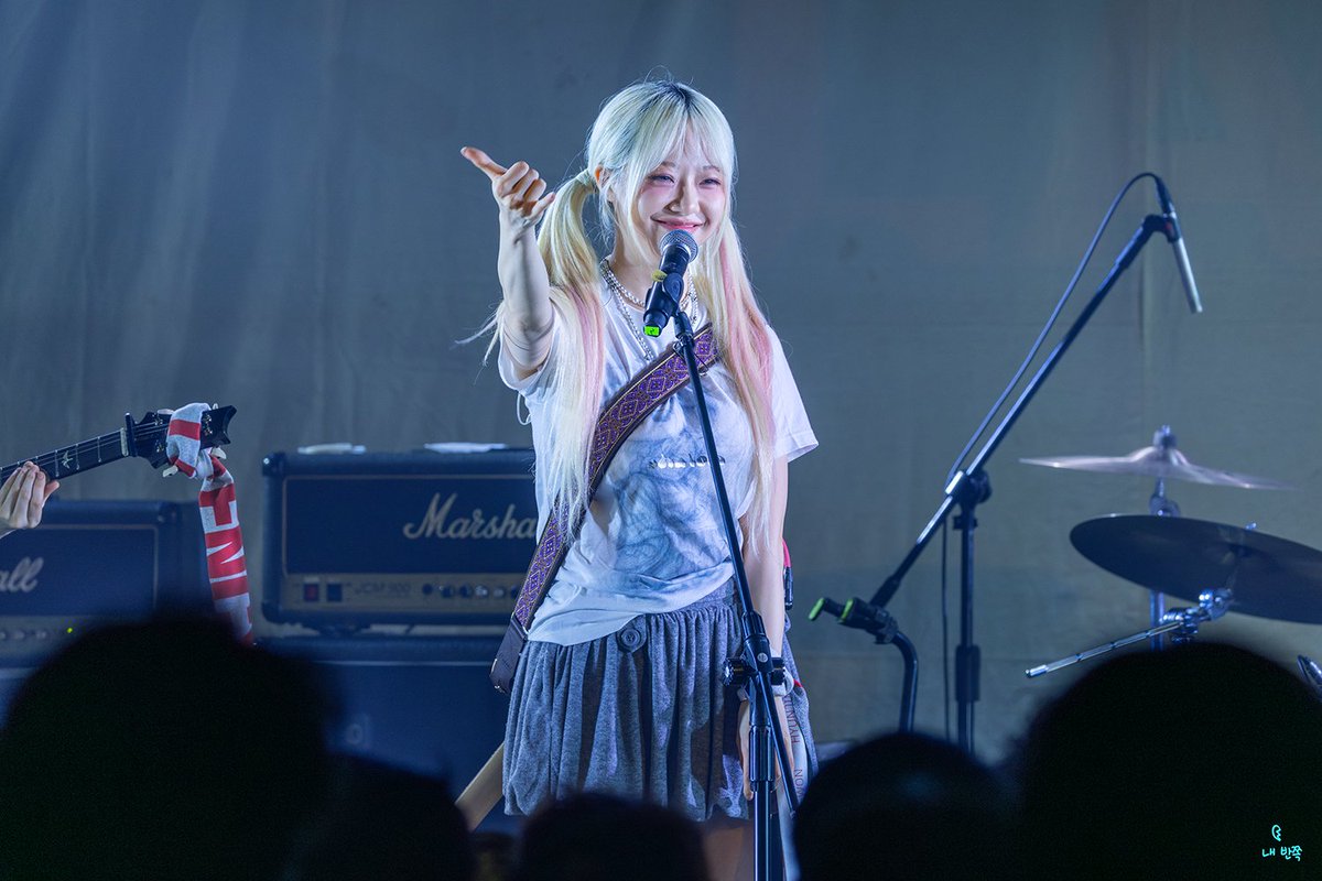 BeWithCignature's tweet photo. 260627 LATENCY 1ST LIVE [ON TIME] in TAIPEI 
레이턴시 지지원
@zzwarning
#레이턴시 #LATENCY #지지원  #ZZONE #지원 #JEEWON #젼하오셨습니까 #지언블리버블 https://t.co/kZVjx5TmAn