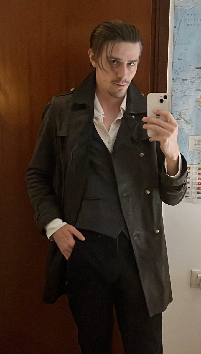 True_Maxissimo's tweet photo. Going for a time lord look today https://t.co/LdA9BrSgma