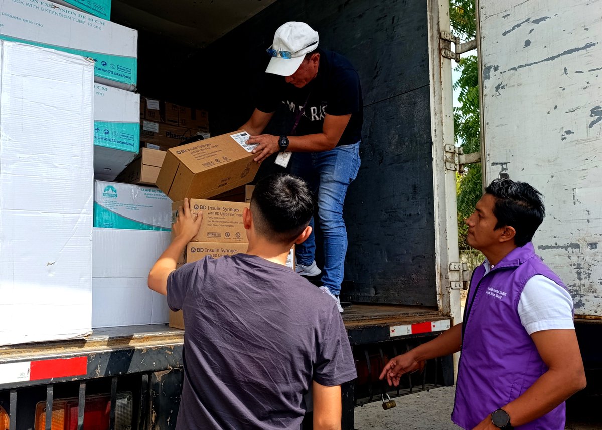 Salud_StaElena's tweet photo. 💊 Nueva dotación de medicamentos llega a la provincia de #SantaElena 

@Salud_Ec continúa fortaleciendo el sistema de salud en territorio, con la distribución de medicina e insumos médicos para las 36 unidades de primer y segundo nivel de la Península. https://t.co/nPgZy8yp9D