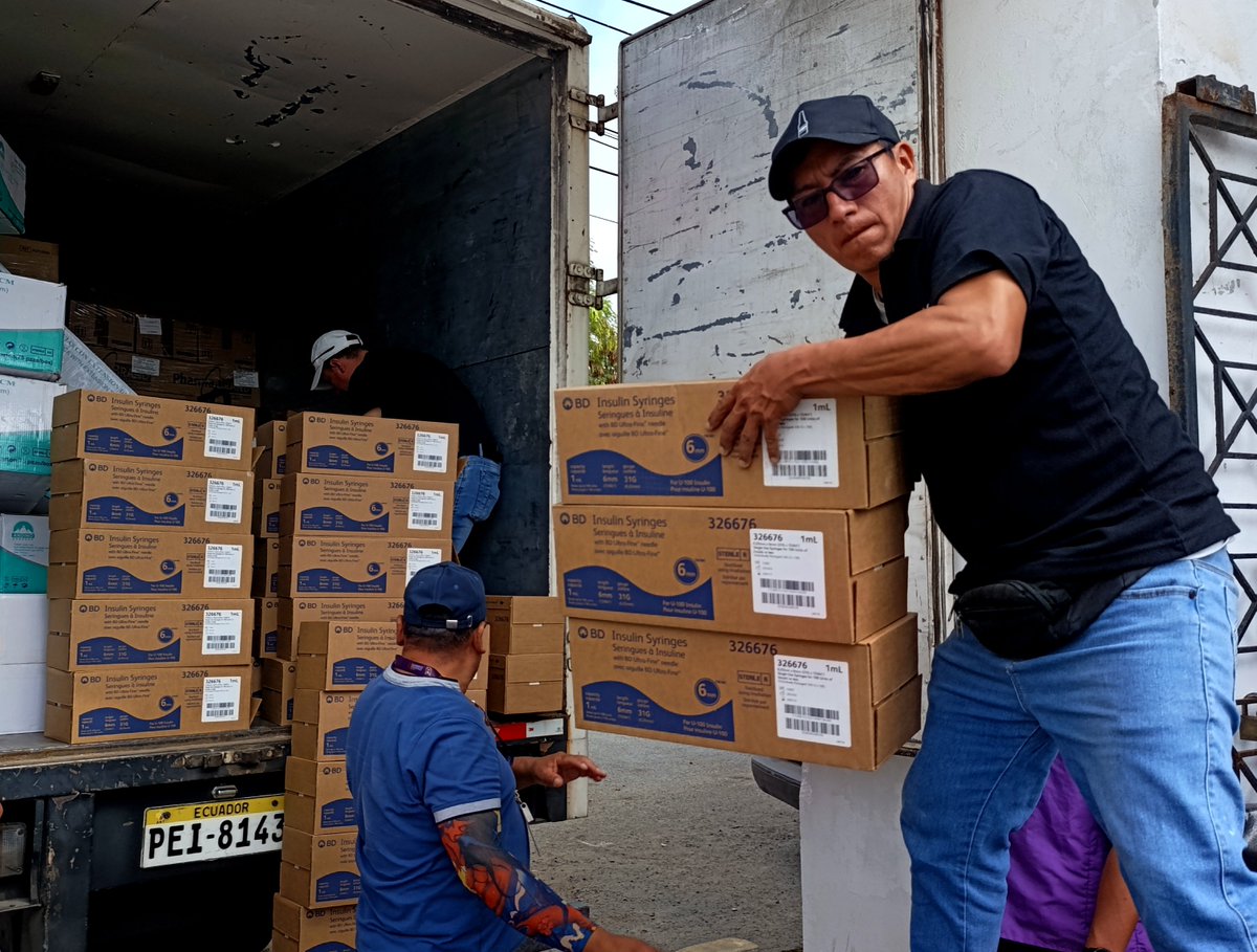 Salud_StaElena's tweet photo. 💊 Nueva dotación de medicamentos llega a la provincia de #SantaElena 

@Salud_Ec continúa fortaleciendo el sistema de salud en territorio, con la distribución de medicina e insumos médicos para las 36 unidades de primer y segundo nivel de la Península. https://t.co/nPgZy8yp9D
