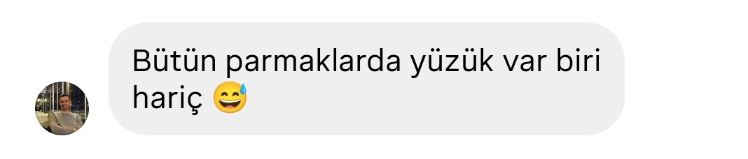 belengazbus's tweet photo. O yüzüğü bulamadık daha be https://t.co/6Qw1nbcQIY