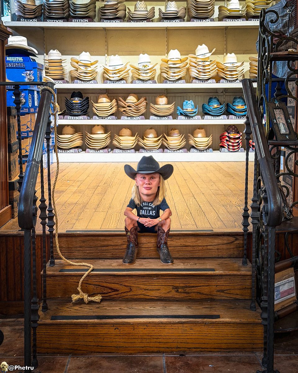 Phetru's tweet photo. ERLING HAALAND 🤠 https://t.co/eKJGE6xOb7