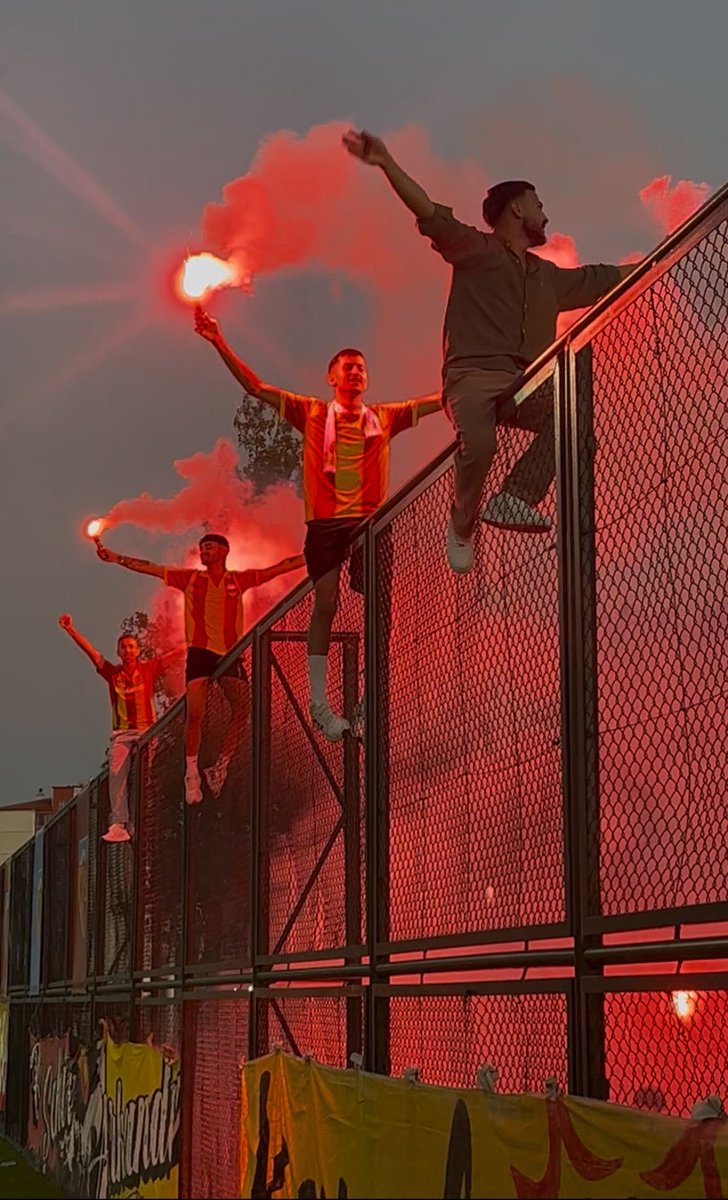 sporsist's tweet photo. Kayserispor, 60. yıl dönümünü Kadir Has Tesisleri'nde kutladı. Başkan Ali Çamlı ve Teknik Direktör Atila Gerin, takımı yücelteceklerini belirtti. https://t.co/SvLzZRAcd6