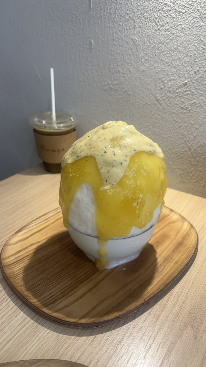 anythingOOO's tweet photo. 【Hinaga】ずっと気になってたかき��専門店🍧抹茶あずきと期間限定のパイナップルを注文📝ドリンクのほうじ茶ココナッツラテと黒胡麻ラテと合わせて大満足の£38！ミルクベースの氷と優しい甘さのソース、最高でした🫶
https://t.co/xjb2cJlw6z
#ロンドン #イギリス #ワーホリ #yms https://t.co/w8utI7S1cl