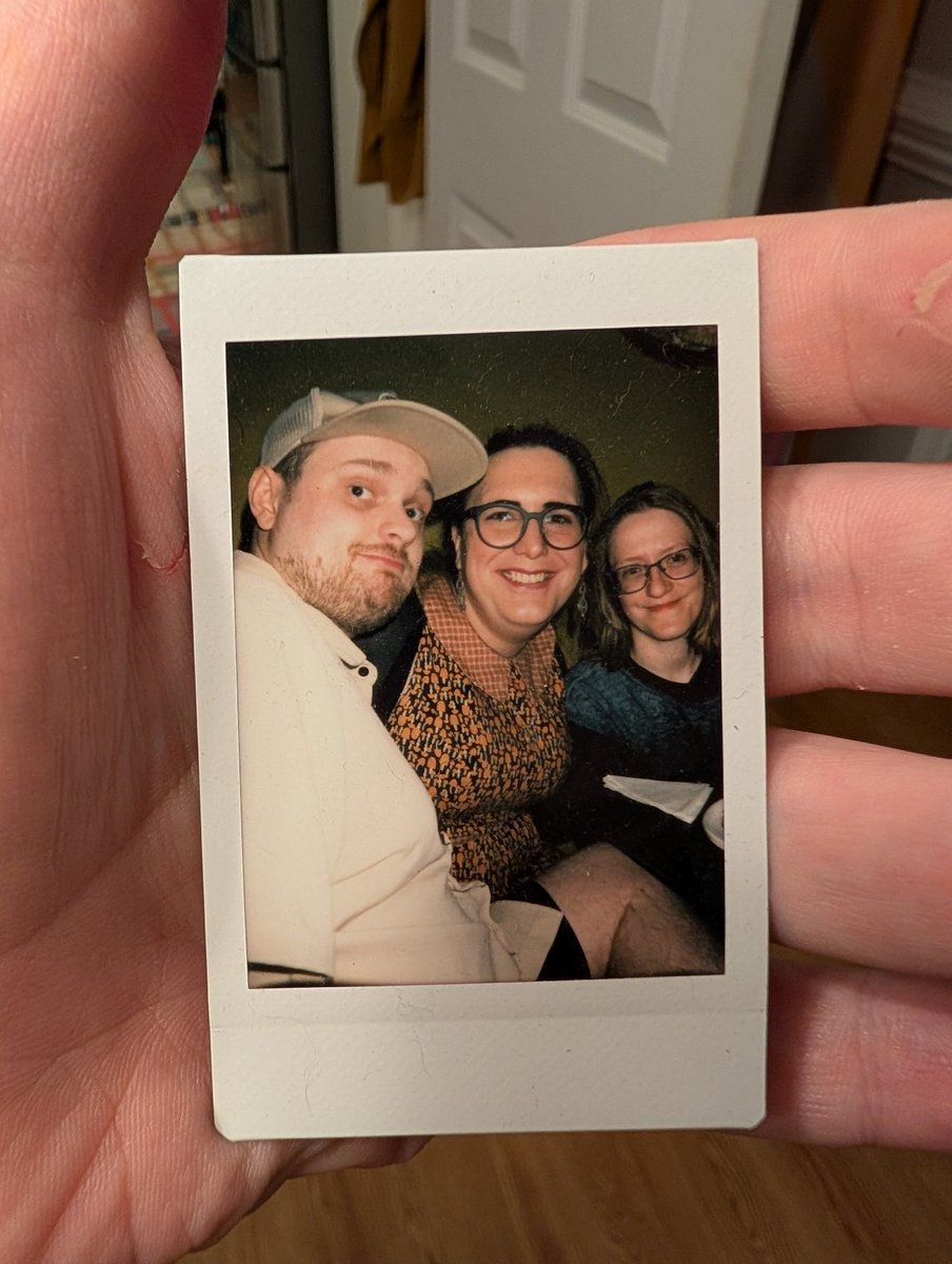 AdahopAda's tweet photo. My dear friend Jack has been through a hell of a year. Anything you guys can do to help is extraordinarily appreciated. At 26, he already has one of the kindest, most gentle souls I have ever met. I love him and his partner dearly.

Any help you can spare means the world. 🙏🏻 https://t.co/tE9Hrz1JvI
