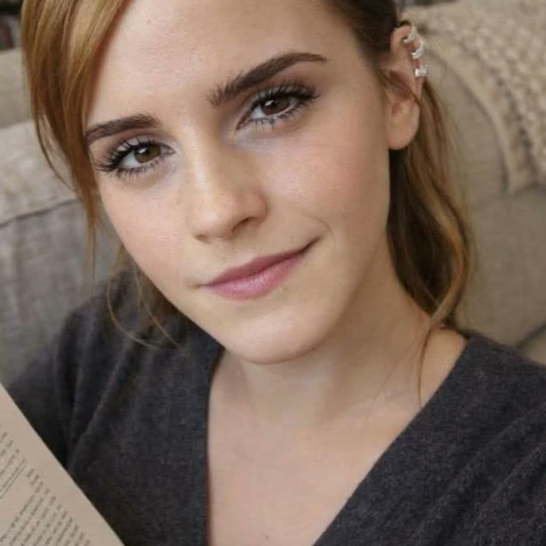 EmmaWatsonrlc's tweet photo. @AidenBiemeret https://t.co/hr9a8Cf7Ep