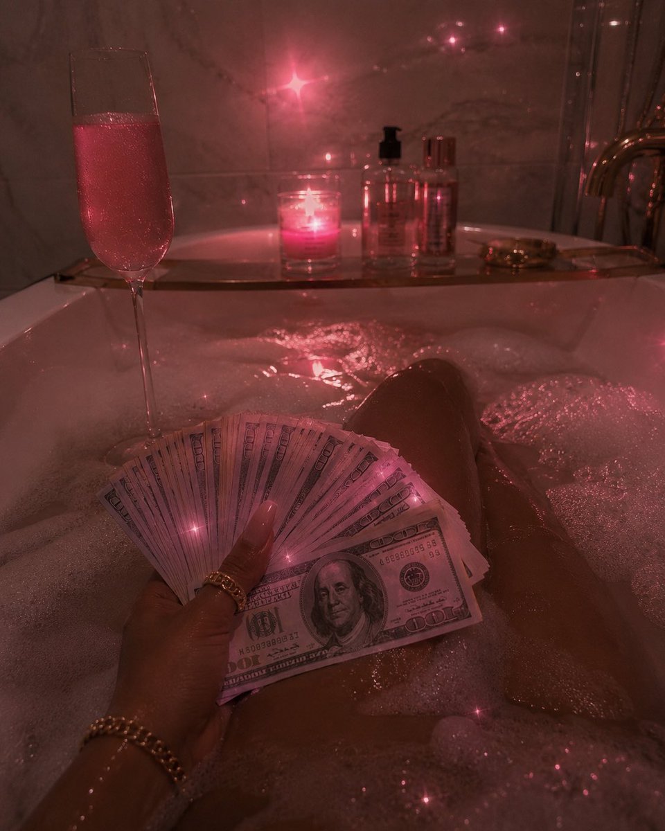 HazelSweets265's tweet photo. The money isnโt yours forever.
Letโs not get attached. ๐ซ
#BratEnergy #PrettyAndPaid #SoftLife #MainCharacterEnergy #LuxuryLifestyle #PinkStarEnergy #TreatMe #MoneyTalks #GoodInvestment #paypig #cashcows https://t.co/380fWK4KWl