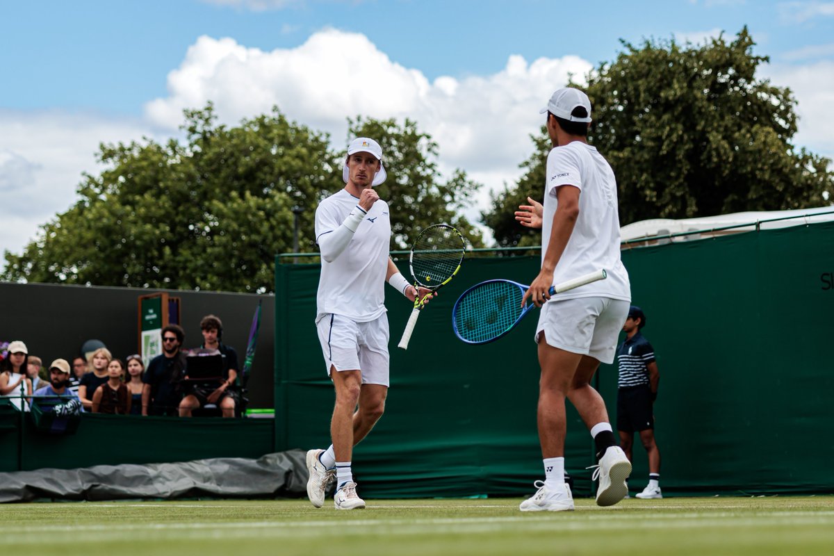 TennisAustralia's tweet photo. Three big wins for Aussie men in doubles 👍

All-Aussie duo Marc Polmans and Rinky Hijikata take down the No.16 seeds Schnaitter/Wallner in three tight tie-break sets in their first round at @Wimbledon 

#GoAussies https://t.co/CjShtMnsjl