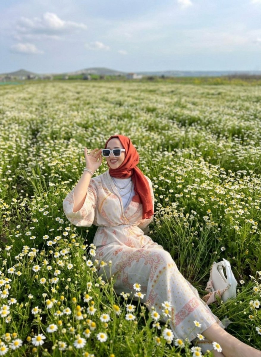Naziremmm00's tweet photo. Yaz Yalının şarkıları gibi hissettiriyorrrr https://t.co/v6Ef24BMvc