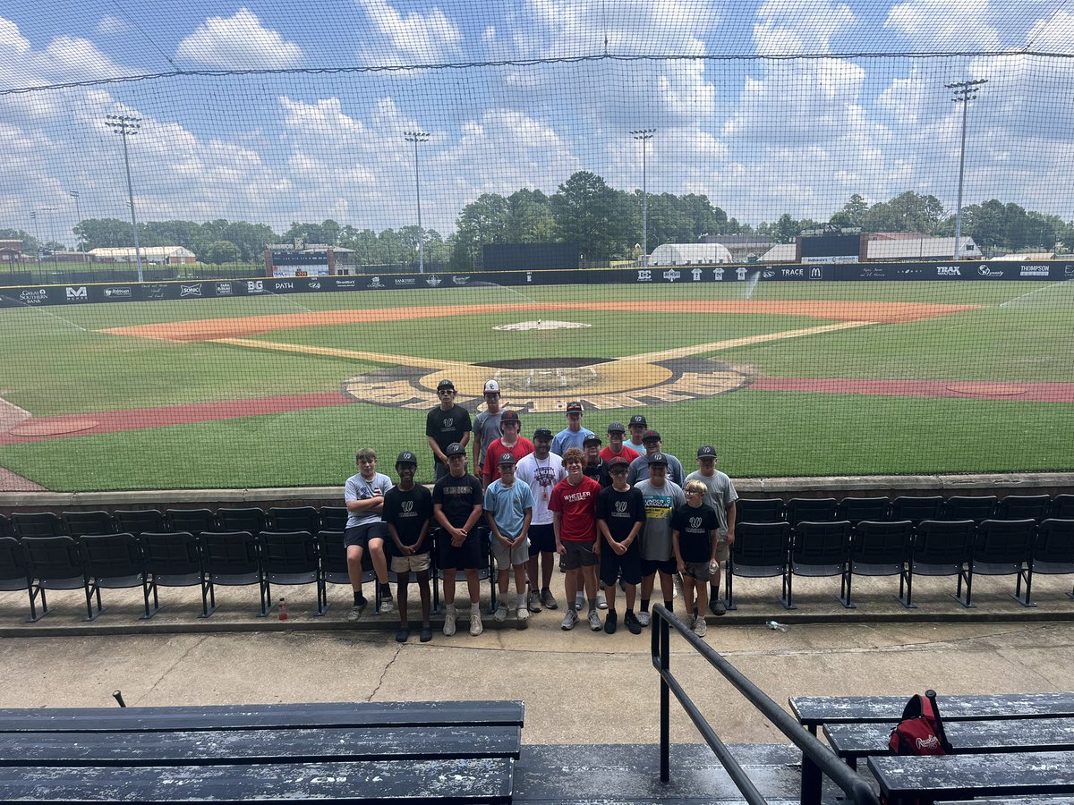 WheelerBasebal1's tweet photo. Day 3 of Team Camp finished well for the Eagles! It was a great week of learning and competing against bigger competition!! https://t.co/3gVq8CBFIi