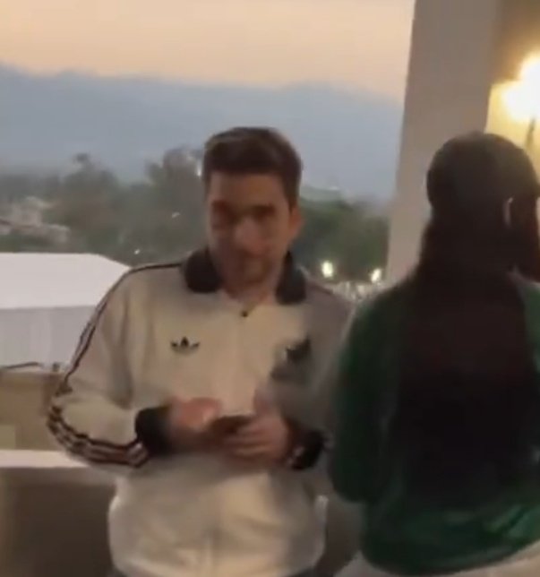 riesgomundial's tweet photo. @Anxiousvids Estos puñales iban con ella, den con ellos y la encuentrasn https://t.co/KzT9uQhHxe