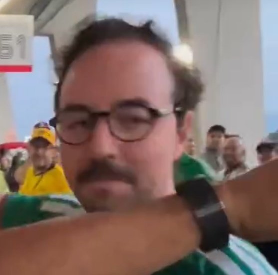 riesgomundial's tweet photo. @Anxiousvids Estos puñales iban con ella, den con ellos y la encuentrasn https://t.co/KzT9uQhHxe
