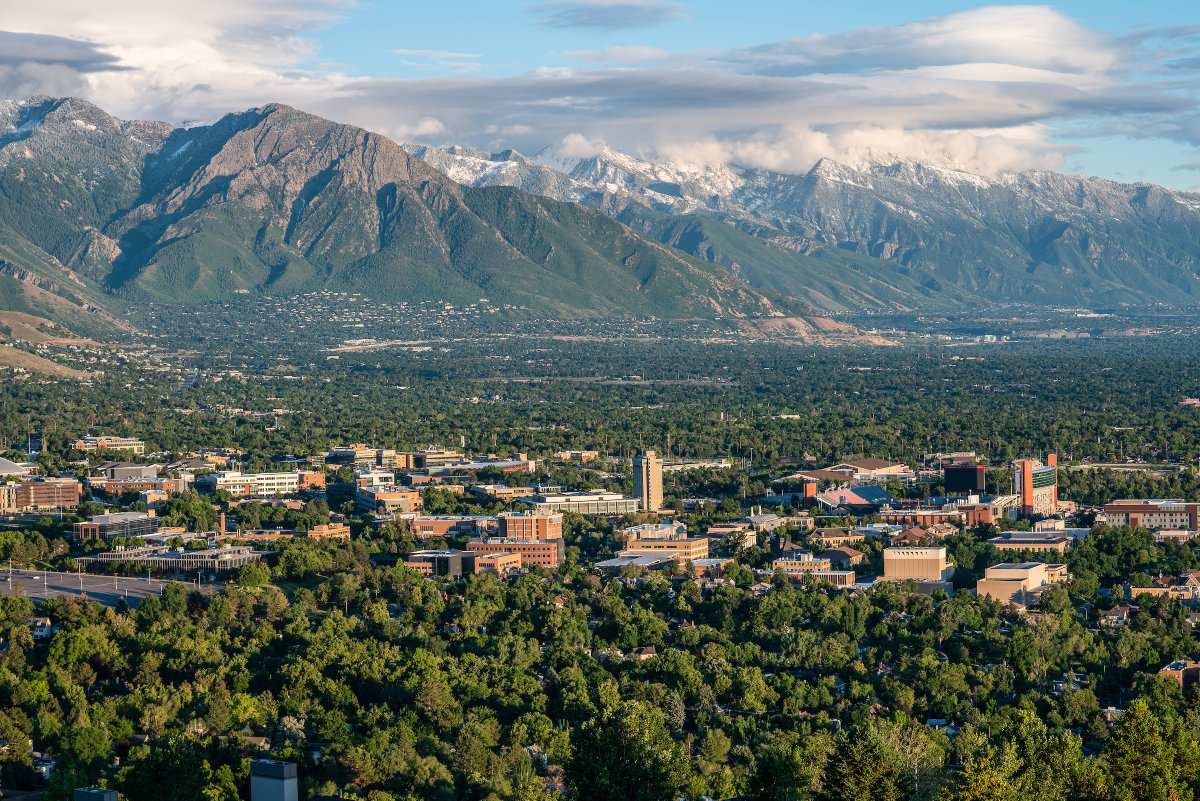 BobCarterMD's tweet photo. A new report from the Kem C. Gardner Policy Institute highlights the many ways @UofUHealth contributed to Utah through patient care, research, education, and community partnerships during Fiscal Year 2024, including:

• Supporting nearly 70k jobs across Utah
• Contributing $5.6B in earnings
• Training roughly two-thirds of Utah’s physicians
• Securing $492M in research funding (increased to $531 million in FY25)
• Providing $118M in charitable care

I’m thankful for the expert health providers, faculty, researchers, staff, students, and administrators whose dedication is helping us realize @UUtah’s vision for unsurpassed societal impact.

Read the full report: https://t.co/BebZZ3ok2O
