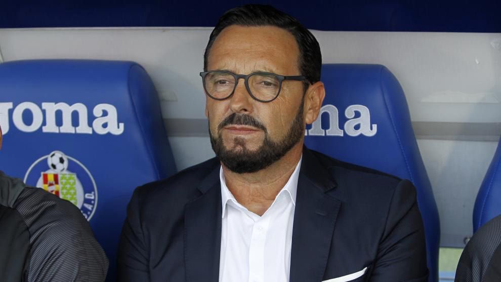 mbafraaude's tweet photo. Mi sueño es ver a este hombre dirigiendo una selección en un torneo internacional. Su fútbol está diseñado para competiciones cortas. El mundo realmente no está preparado para ver ese nivel de haramball. Si le dan cualquier selección de nivel medio los saca campeones. https://t.co/Ob1FleCzRJ