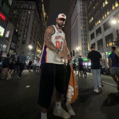 bsanch929's tweet photo. #NewProfilePic https://t.co/gi1IYujIg4