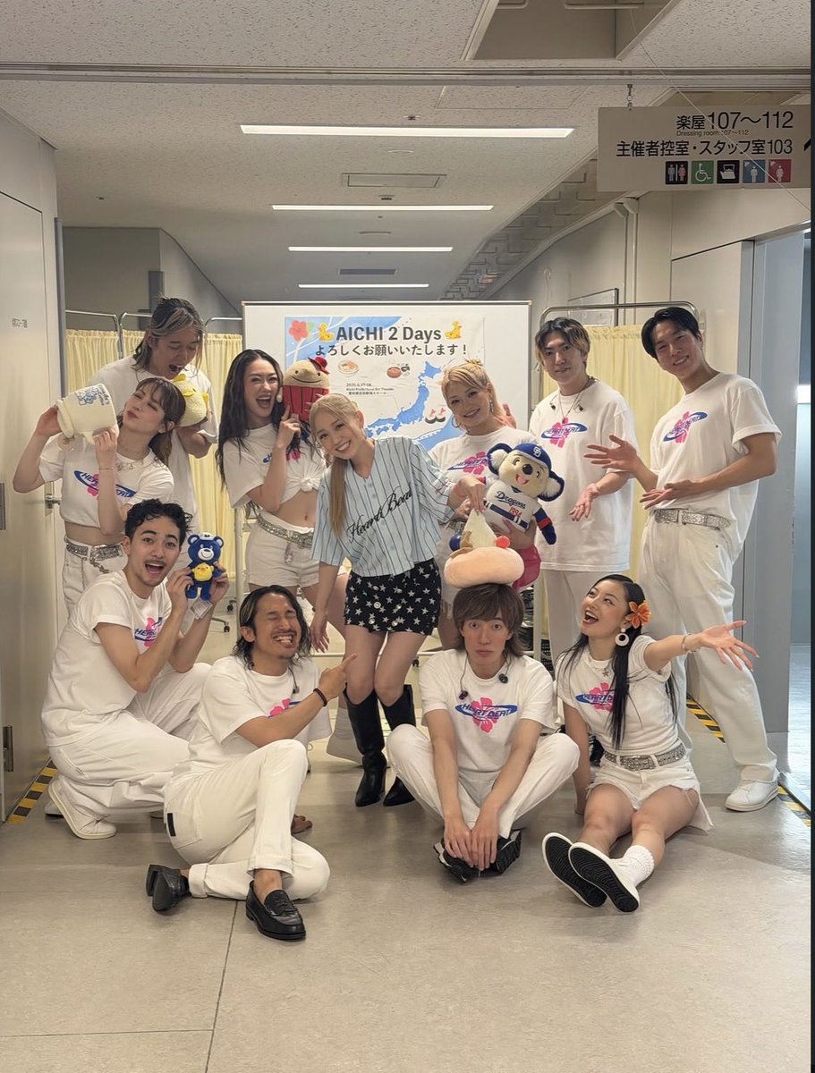 miikanayan315's tweet photo. おはカナです！

今日、明日三重公演参戦する方楽しんできてください🙌

週末まであと2日✌️
頑張りましょ💪 https://t.co/B1ZMpEahpx