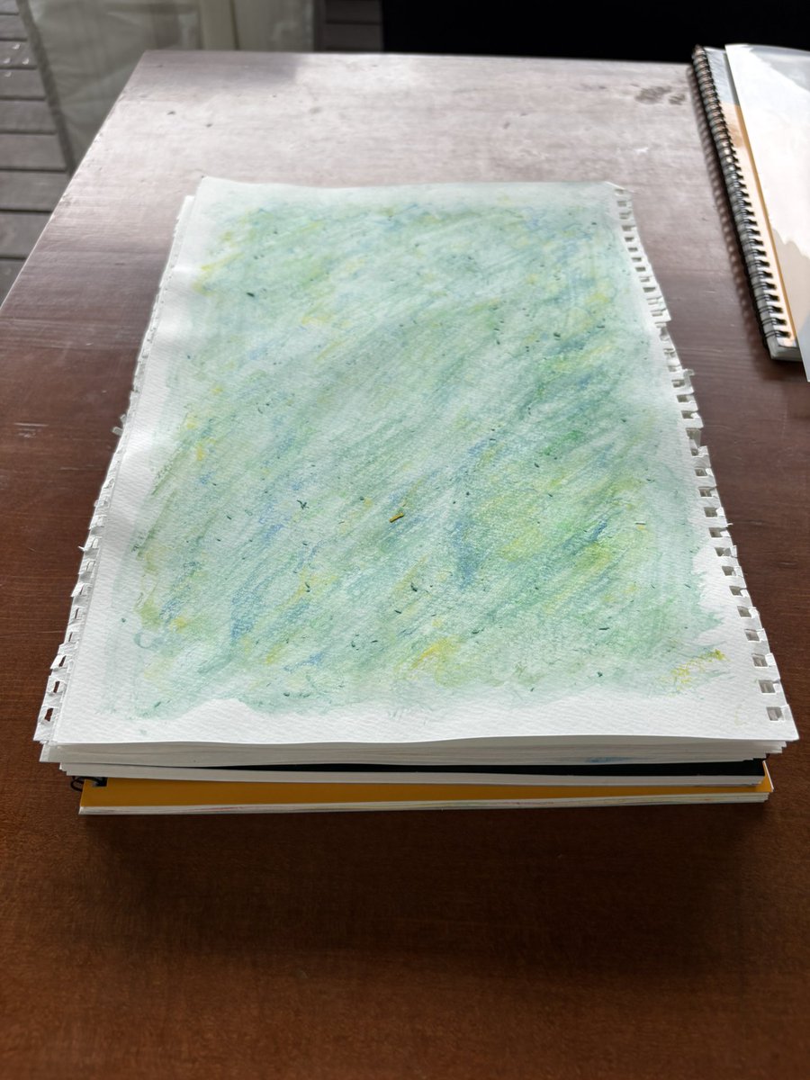 Yoshiko_ufufu's tweet photo. アートジャーナリング参加者の方がその後、描くのが習慣になってるよと見せてくれたアート作品の数々
こんなに嬉しいことってあるだろうか💓と思う。
#artjournaling
#タイムラグをアートにする
@fatmanstandfm さん見せてくれてありがどう✨ https://t.co/vjtCjNBjzk