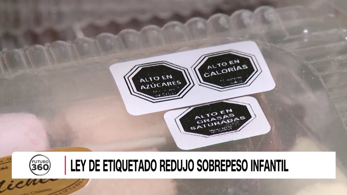 uchile's tweet photo. [UCHILE en la Prensa] Ley de Etiquetado redujo sobrepeso infantil, como comprueba una investigación en la que participó Camila Corvalán, académica @INTA_UChile y directora del CIAPEC. Este avance fue destacado en #Futuro360 de @CNNChile en: https://t.co/Fp01fzPmXF https://t.co/1Vl7cYzq8B