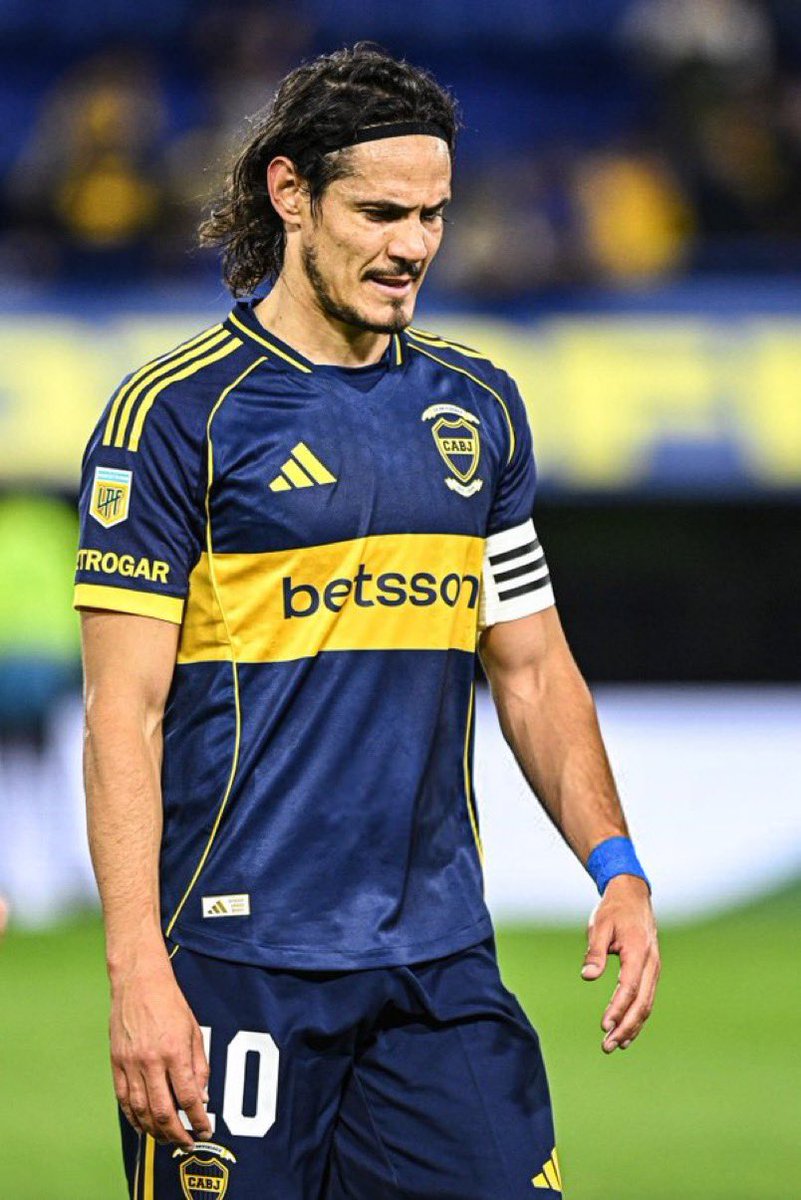 CTransferencias's tweet photo. Edinson Cavani, 39 anos, rescindiu seu contrato e não é mais jogador do Boca Juniors.

🗞️ @taticiviello 
📸 Divulgação https://t.co/eOrSstJ8TV