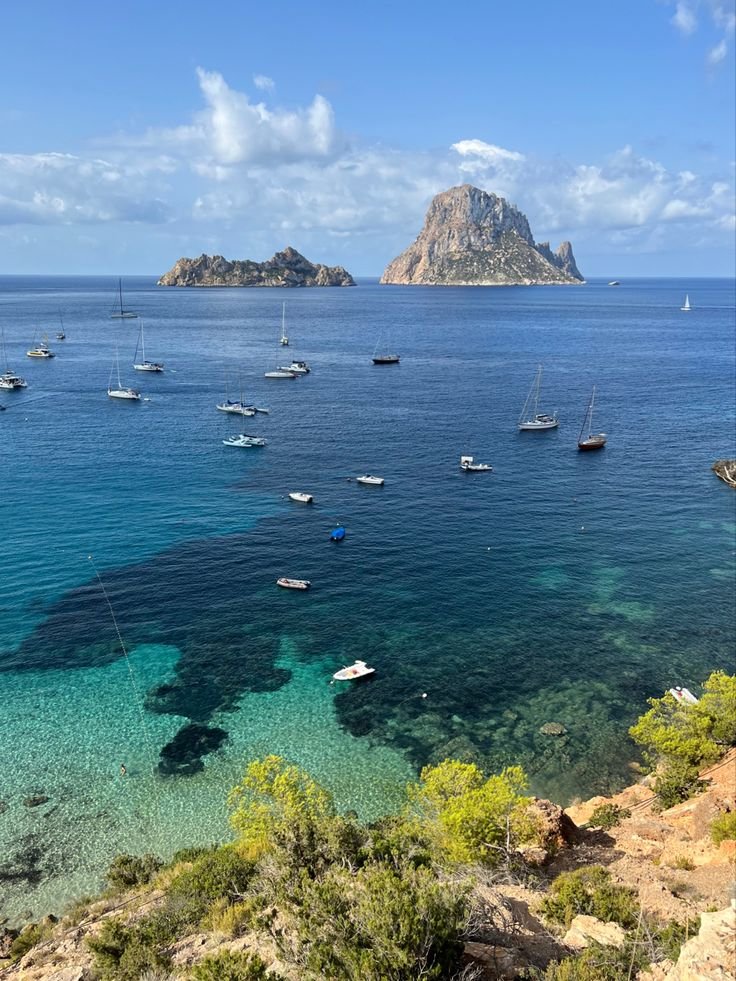 echoesofworld's tweet photo. İbiza, Spain https://t.co/h2MACeUmq4