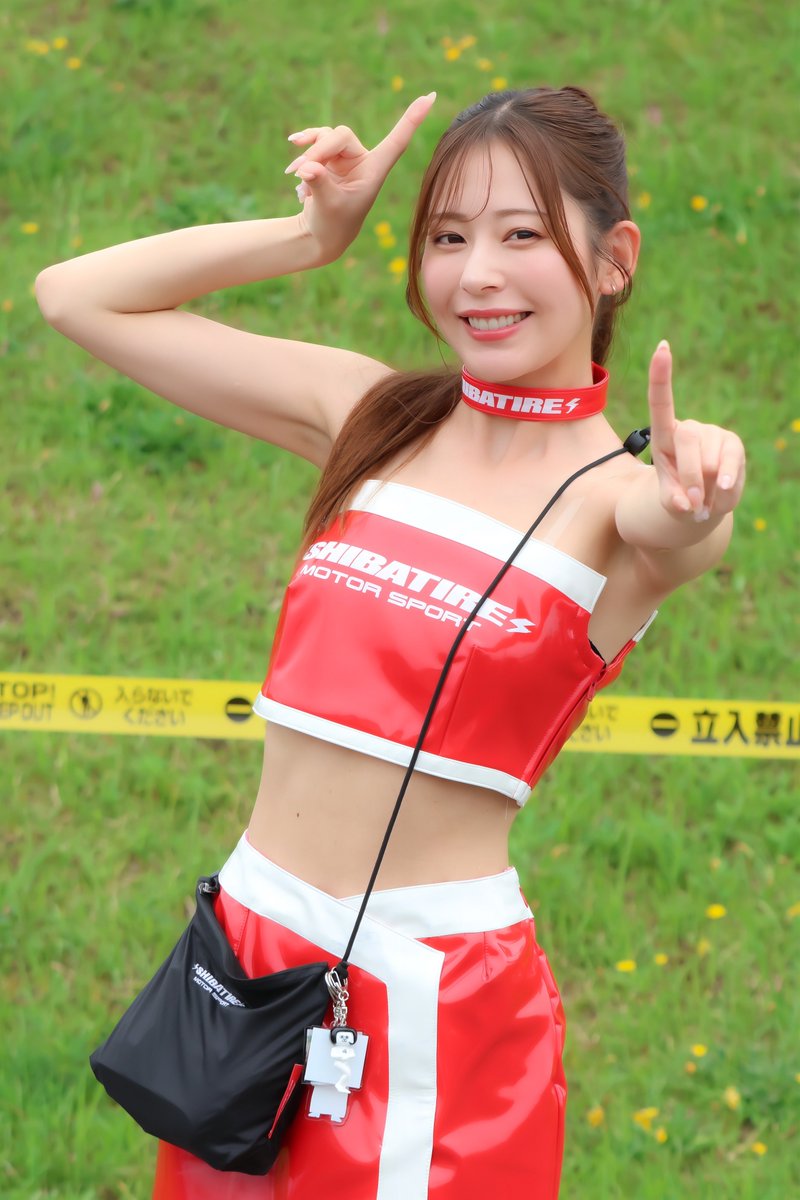 Carol19998231's tweet photo. 2026 D1GP Rd.3 TSUKUBA
SHIBATIRE GIRLS
#渡川もも さん(@togawa_momo)
おはピーマン🫑
今週末、天気良くなるかな?☀️☁️☔️
#D1GP #SHIBATARACINGTEAM
#SHIBATIREGIRLS #レースアンバサダー https://t.co/PFWsfFOdZc