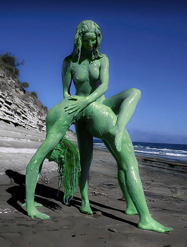 Statuefied's tweet photo. Green Mud At The Shoreline. https://t.co/f5pMqwdSPB